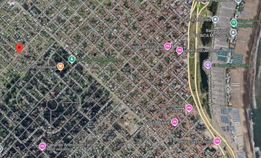 Casa en venta - 5 Dormitorios 3 Baños - Mar del Plata