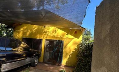 Casa en venta - 2 Dormitorios 1 Baño - La Peregrina