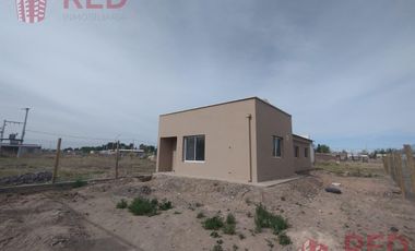 Vende Casa a estrenar 3 dormitorios en Barrio Reggio I Fernandez Oro