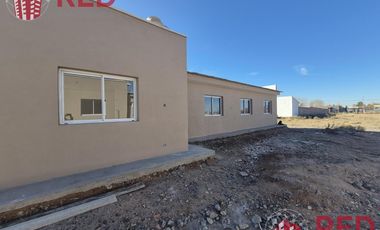 Vende Casa a estrenar 3 dormitorios en Barrio Reggio I Fernandez Oro
