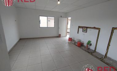 Vende Casa a estrenar 3 dormitorios en Barrio Reggio I Fernandez Oro