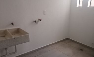 Casa modelo Hondarribia en Puerta Real 2, 3 recámaras, sala TV.