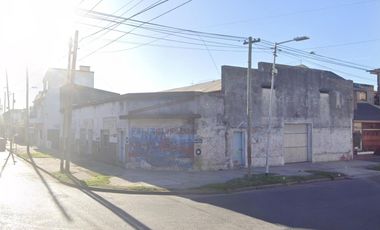 Deposito en venta - 335 m2 - Sarandi.