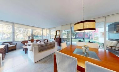 Casa en venta - 3 Dormitorios 3 Baños - Cochera - 1.673Mts2 - Club Miralagos