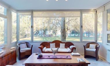 Casa en venta - 3 Dormitorios 3 Baños - Cochera - 1.673Mts2 - Club Miralagos