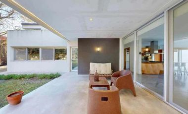 Casa en venta - 3 Dormitorios 3 Baños - Cochera - 1.673Mts2 - Club Miralagos