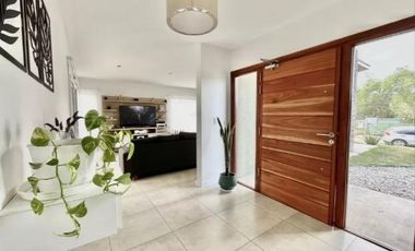 Casa en venta - 3 Dormitorios 1 Baño - Cochera - 1.050Mts2 - Chapadmalal