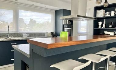 Casa en venta - 3 Dormitorios 1 Baño - Cochera - 1.050Mts2 - Chapadmalal