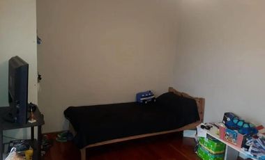 Casa en venta - 3 Dormitorios 2 Baños - 360mts2 - Quilmes