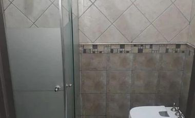 Casa en venta - 3 Dormitorios 2 Baños - 360mts2 - Quilmes