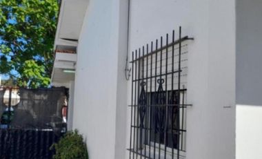 Casa en venta - 3 Dormitorios 2 Baños - Mar del Plata