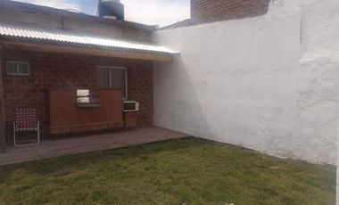 Casa en venta - 3 dormitorios 3 baños - 300mts2 - Necochea