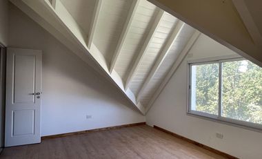 Casa tipo Triplex en Las Margaritas Village - Pilar