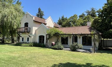 Casa tipo Triplex en Las Margaritas Village - Pilar