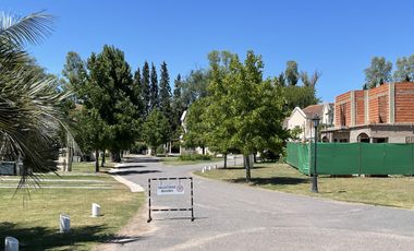 Casa tipo Triplex en Las Margaritas Village - Pilar