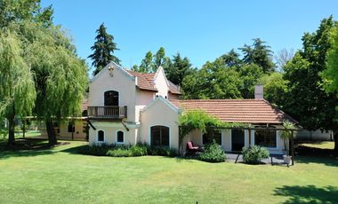 Casa tipo Triplex en Las Margaritas Village - Pilar