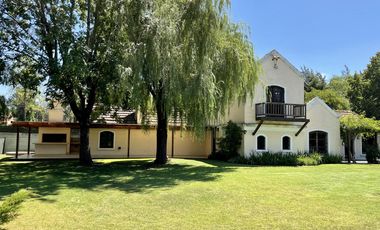 Casa tipo Triplex en Las Margaritas Village - Pilar