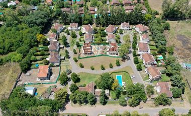 Casa tipo Triplex en Las Margaritas Village - Pilar