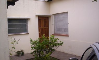 Casa en venta - 3 Dormitorios 2 Baños - 666Mts2 - Magdalena