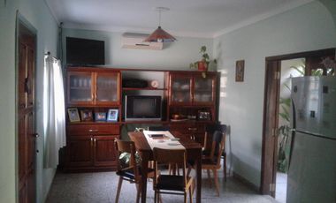 Casa en venta - 3 Dormitorios 2 Baños - 666Mts2 - Magdalena