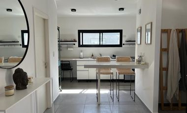 Departamento Duplex 3 ambientes en Barrio Altos del Encuentro en Pacheco