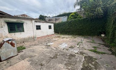 Casa Familiar 4 Ambientes – Excelente Ubicación – Apto Crédito