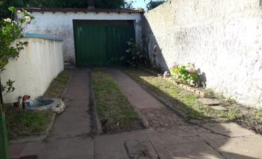 Casa en venta - 2 Dormitorios 2 Baños - Cochera - 448Mts2 - Punta Lara