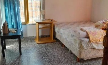 Casa en venta - 2 Dormitorios 2 Baños - Cochera - 448Mts2 - Punta Lara