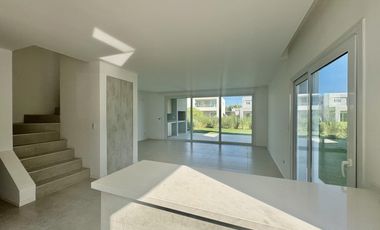 Departamento en Venta de 4 ambientes en Pilar