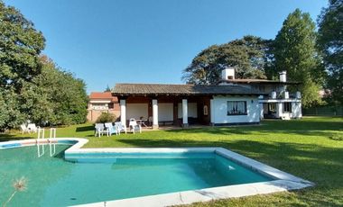 Casa en venta en Yerba Buena, Sarmiento al 1100