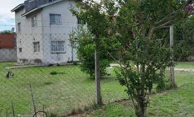 Casa en venta - 3 Dormitorios 2 Baños - Cocheras - 600Mts2 - Del Viso