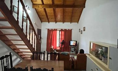 Casa en venta - 4 Dormitorios 2 Baños - Santa Clara del Mar