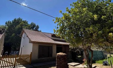 Casa en venta - 4 Dormitorios 2 Baños - Santa Clara del Mar