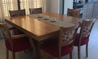 CASA EN VENTA EN BURZACO