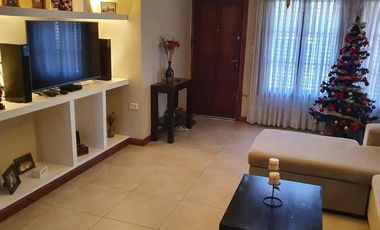 CASA EN VENTA EN BURZACO