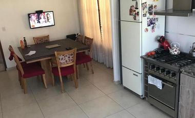 CASA EN VENTA EN BURZACO