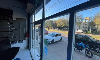 Local en venta - 500Mts2 - La Plata