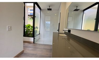 Casa en venta en unidad cerrada en Sajonia sector túnel de oriente