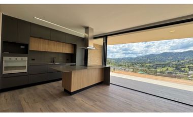 Casa en venta en unidad cerrada en Sajonia sector túnel de oriente