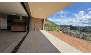 Casa en venta en unidad cerrada en Sajonia sector túnel de oriente