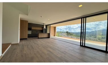 Casa en venta en unidad cerrada en Sajonia sector túnel de oriente