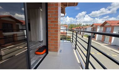 Casa en venta amoblada en unidad abierta en la ceja sector viva
