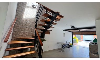 Casa en venta amoblada en unidad abierta en la ceja sector viva