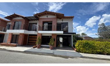 Casa en venta amoblada en unidad abierta en la ceja sector viva