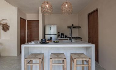 VILLA DE 4 HABITACIONES CON ALBERCA PRIVADA EN TULUM. GYM, FOGATERO. ENTREGA INMEDIATA.