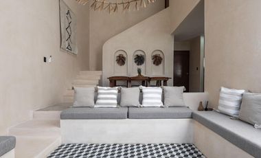 VILLA DE 4 HABITACIONES CON ALBERCA PRIVADA EN TULUM. GYM, FOGATERO. ENTREGA INMEDIATA.