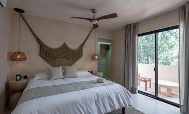 VILLA DE 4 HABITACIONES CON ALBERCA PRIVADA EN TULUM. GYM, FOGATERO. ENTREGA INMEDIATA.