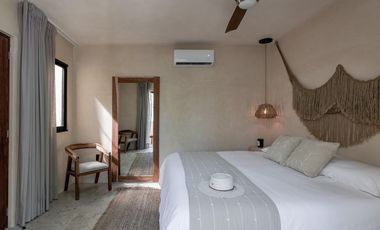 VILLA DE 4 HABITACIONES CON ALBERCA PRIVADA EN TULUM. GYM, FOGATERO. ENTREGA INMEDIATA.