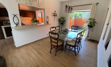 A  3 cuadras de Plaza Cuernavaca