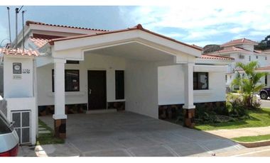 ALQUILO CASA EN ARRAIJAN ECO GRADEN 3R